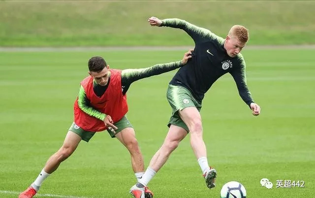  拜仁中场核心重伤缺阵，争冠之路蒙上阴影  