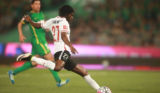  霍芬海姆边锋速度突破防线, 单骑闯关上演长途奔袭  