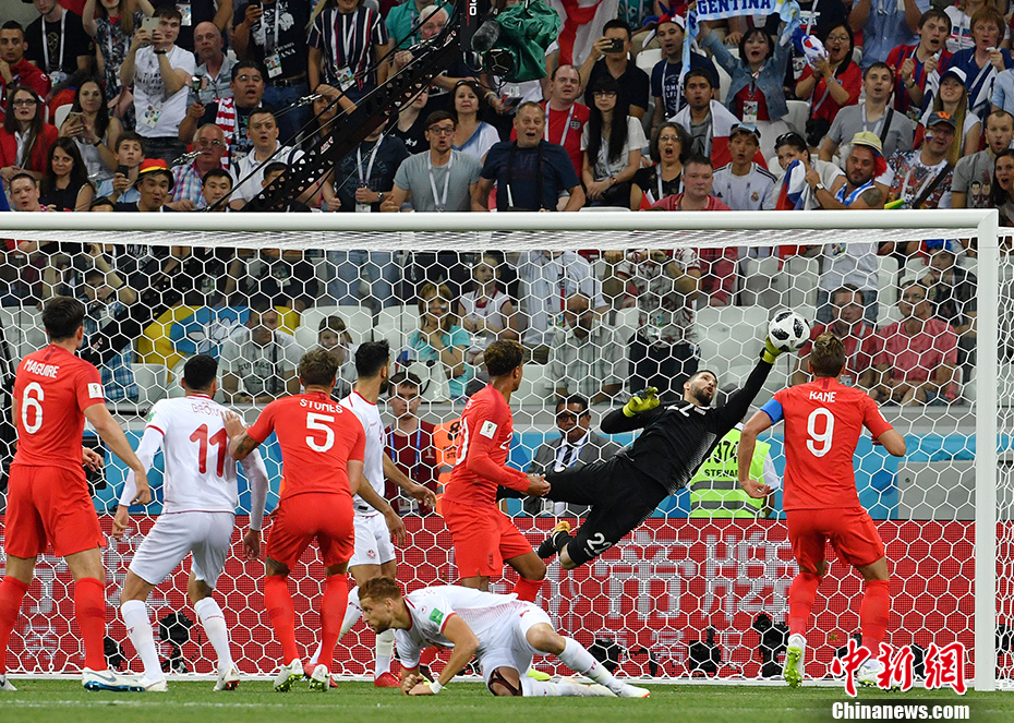  安东尼奥独中两元，铁锤帮主场擒下水晶宫