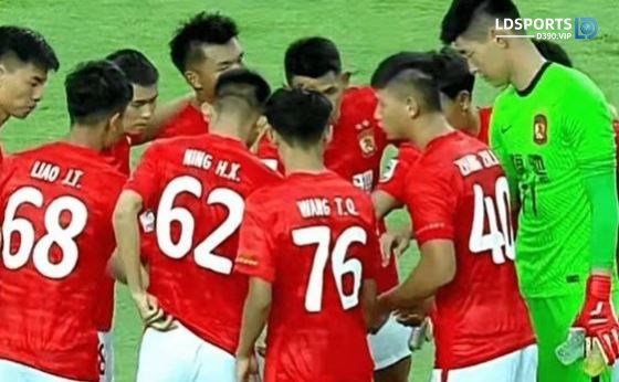  不来梅青年军敢打敢拼主场爆冷击败传统强队勒沃库森