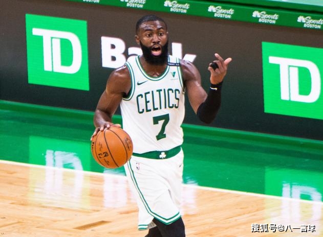  米切尔首节百发百中，骑士半场领先奠定胜局