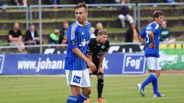  桑德豪森精神面貌焕然，德甲升班马展现硬骨头  